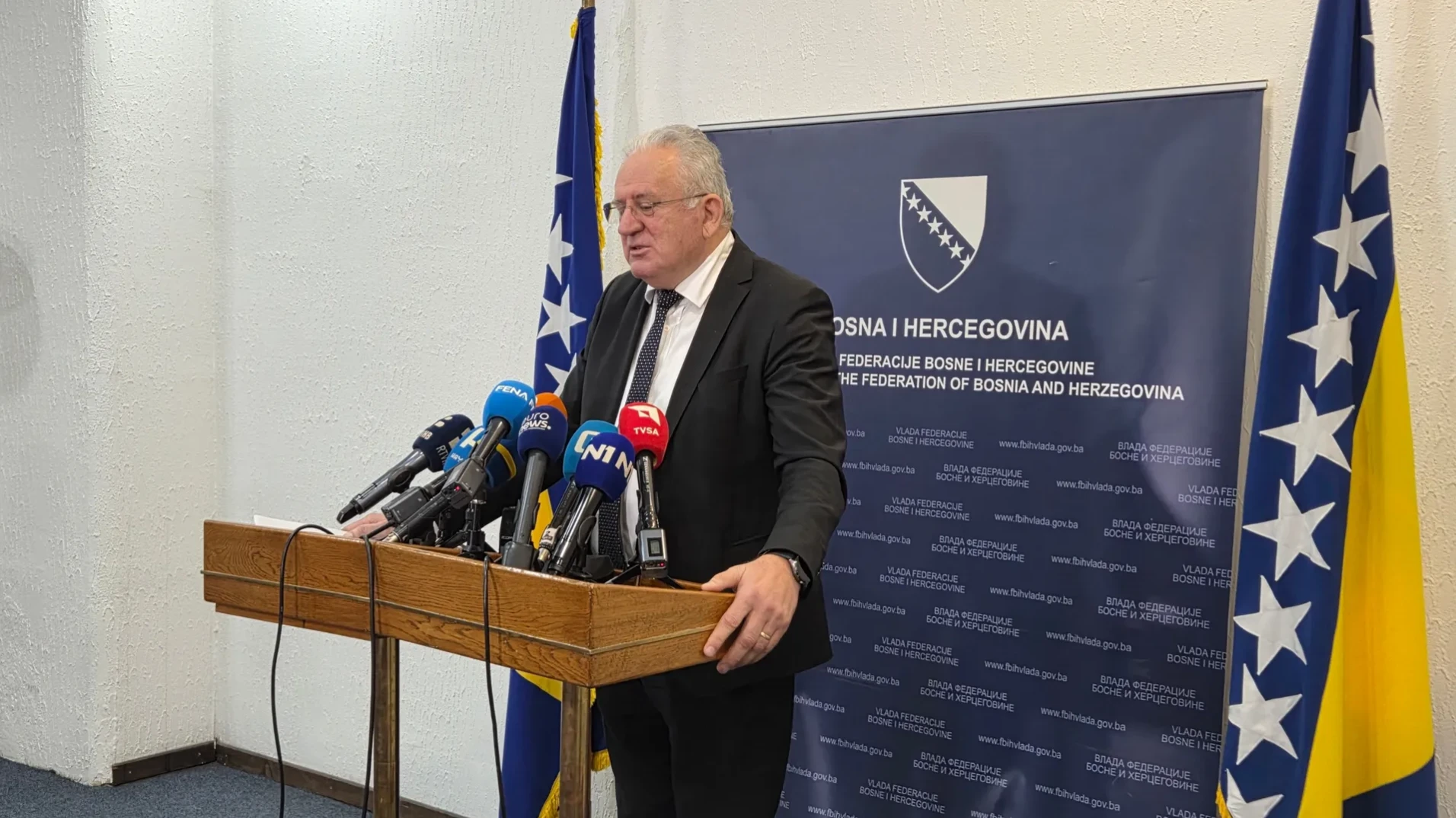 FBiH uvodi nova pravila za bolovanja i veće plate radnicima
