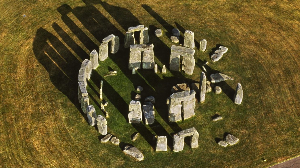 Ledeni put do Stonehengea: Kako je glečer prenio Oltarni kamen? Ledeni put do Stonehengea: Kako je glečer prenio Oltarni kamen?