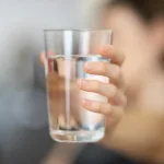 Koliko vode je dovoljno za zdrave bubrege? Novo istraživanje donosi odgovor