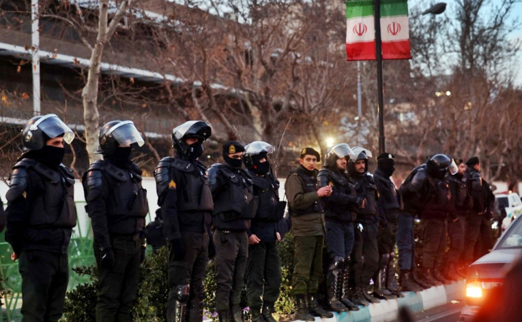 Iran izvršio smrtnu kaznu nad dvojicom osuđenih za smrt policajaca