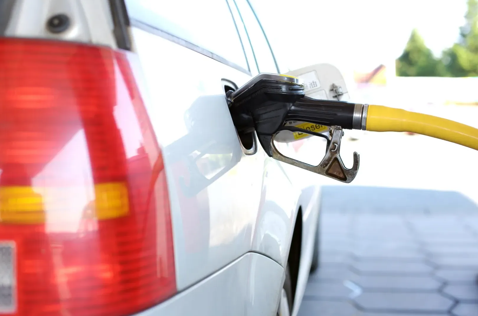 Pištolj za točenje goriva u automobilu