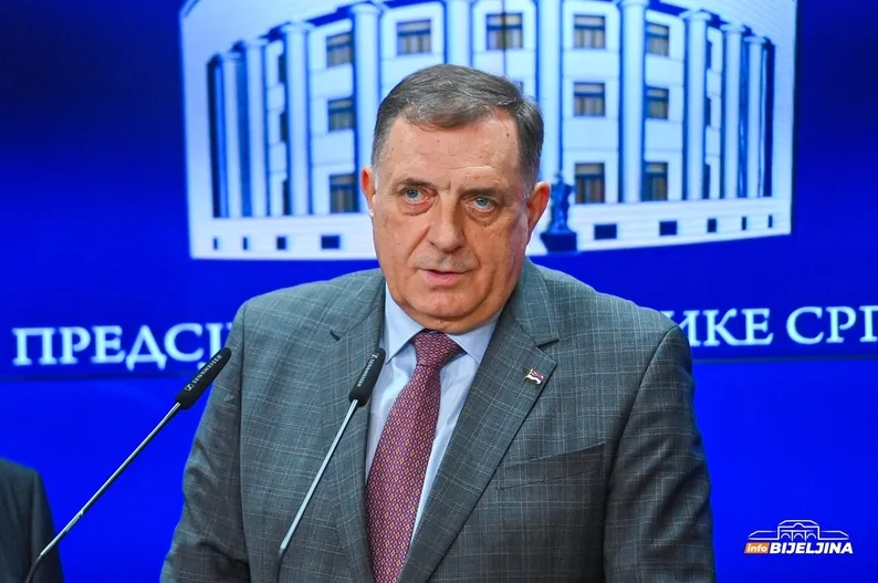 Milorad Dodik, predsjednik entiteta Republika Srpska, obraća se javnosti.