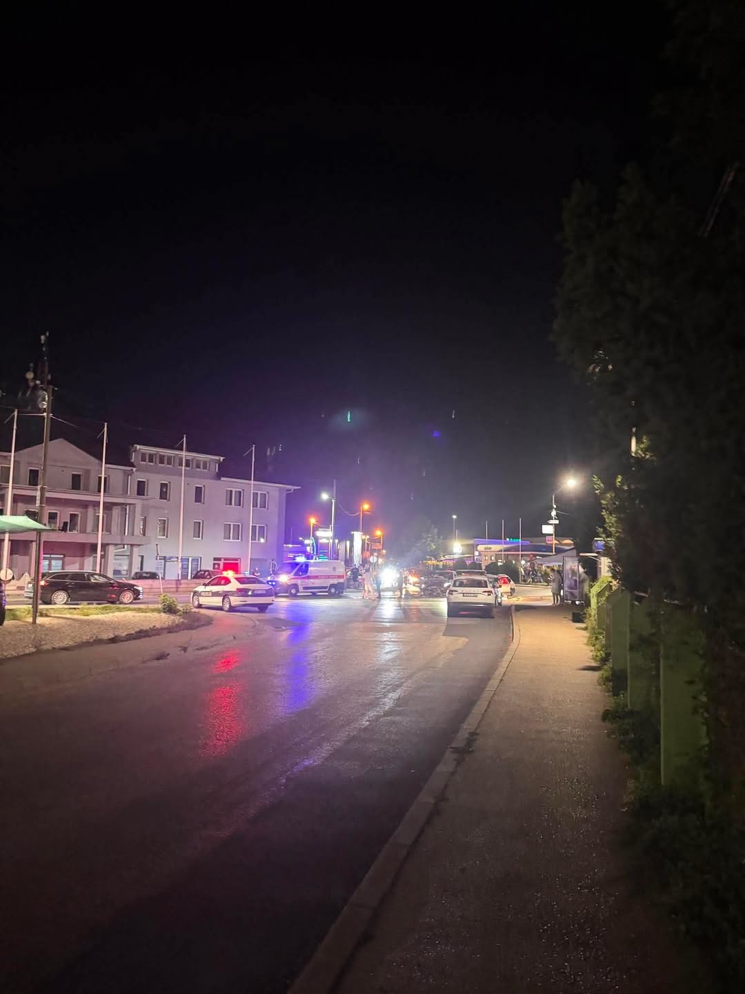 Saobracajna nesreca na raskrsnici kod marketa \”Crvena jabuka\”