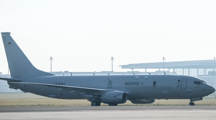 Vojni avion iznad Tajvanskog moreuza