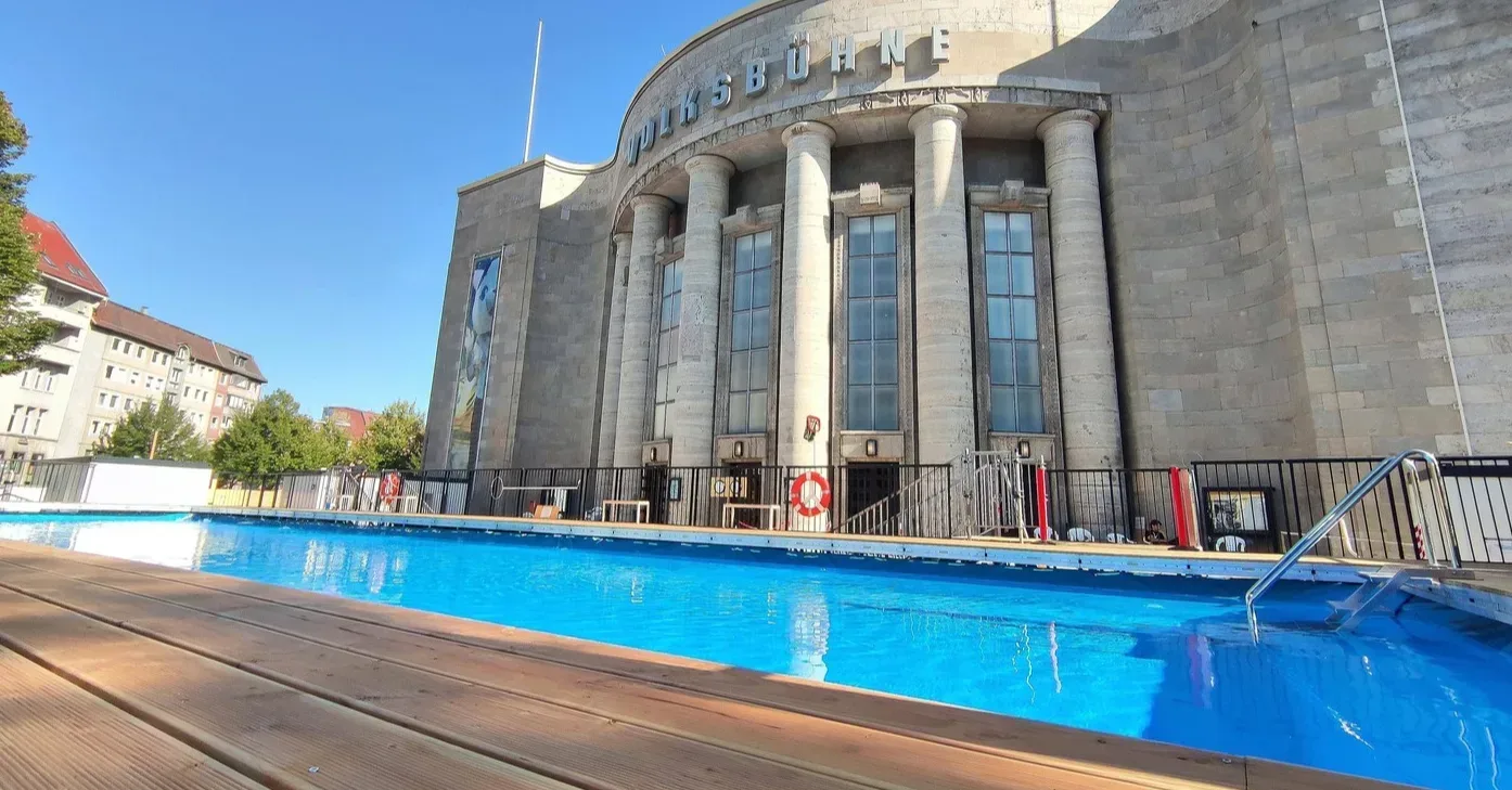 Berlinski bazen podijelio građane
