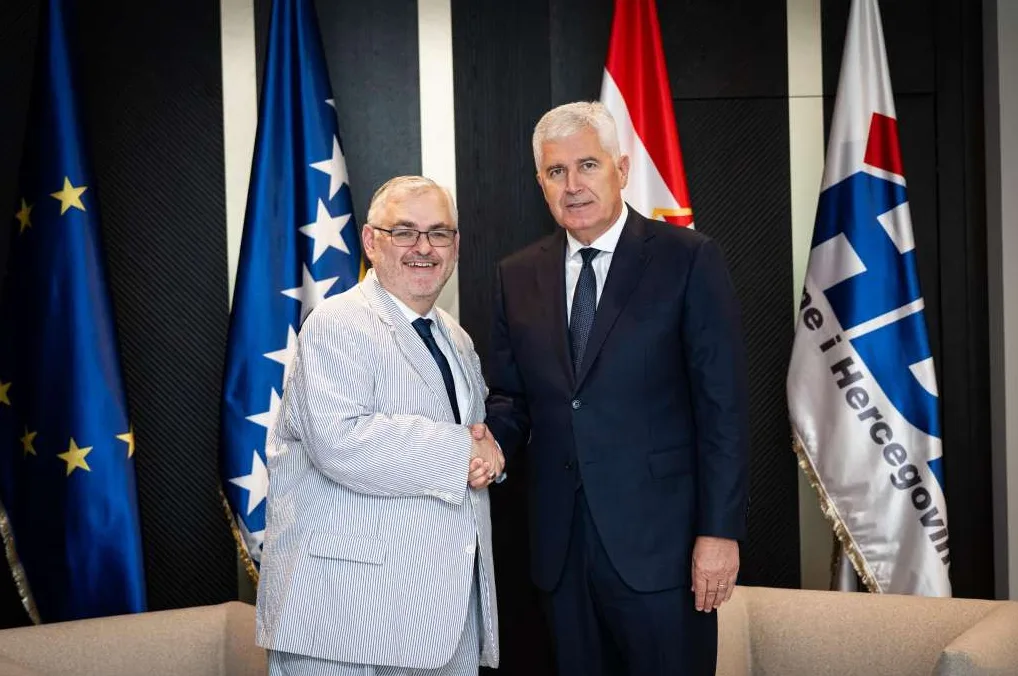 Čović i Crishock politički dijalog