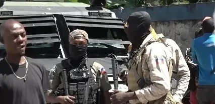 Naoružane bande tokom napada na Haitiju