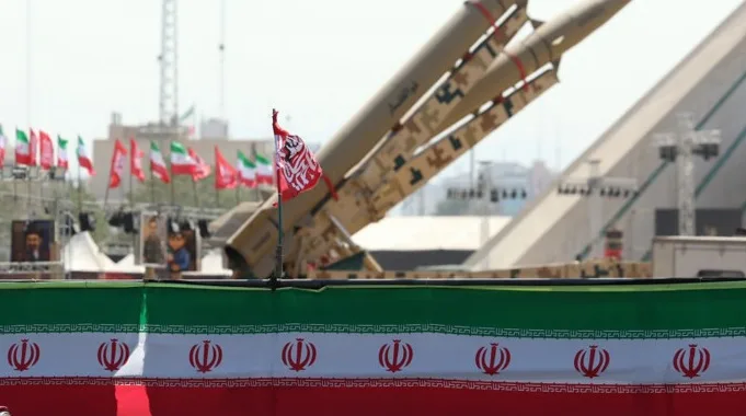Iranske rakete i zastave