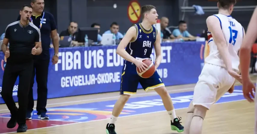 Mladi košarkaš BiH na terenu