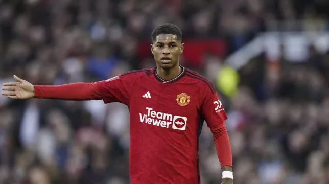 Fudbaler Manchester Uniteda, Marcus Rashford, nosi crveni dres kluba