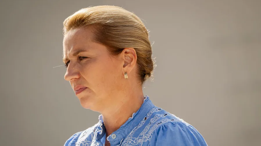 Mette Frederiksen i prisilna kontracepcija