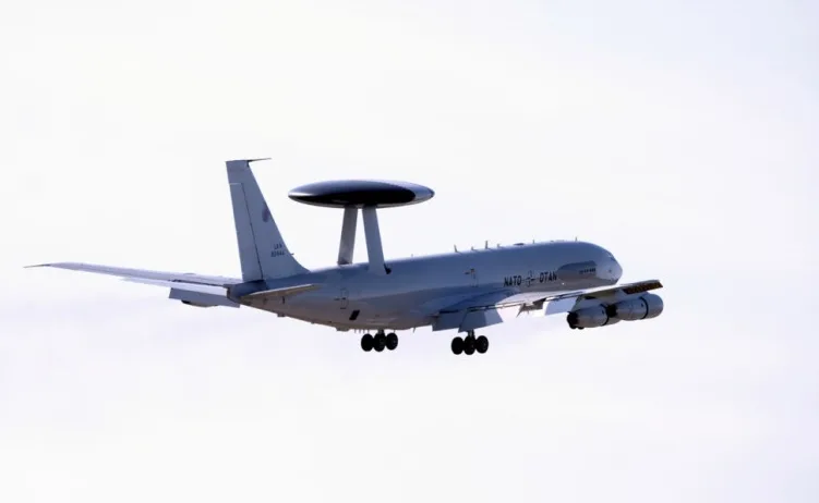 NATO avion nadzire zračni prostor