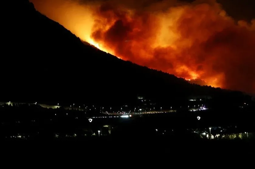 Omiš gori, požar na brdu