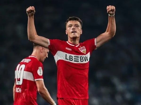 Pejčinović slavi hat-trick za Stuttgart