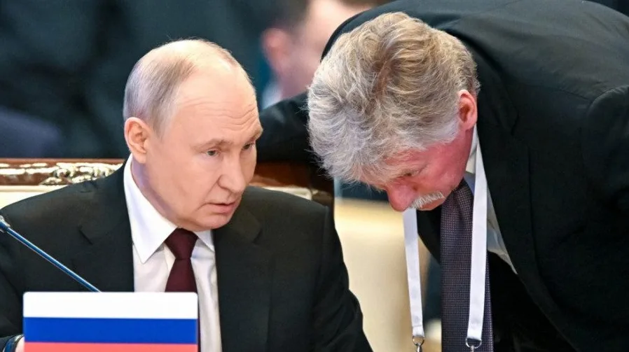 Peskov i Putin razgovaraju