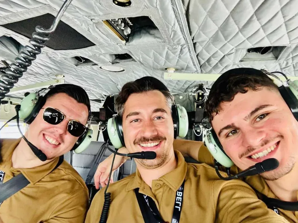 Piloti MUP-a KS u helikopteru