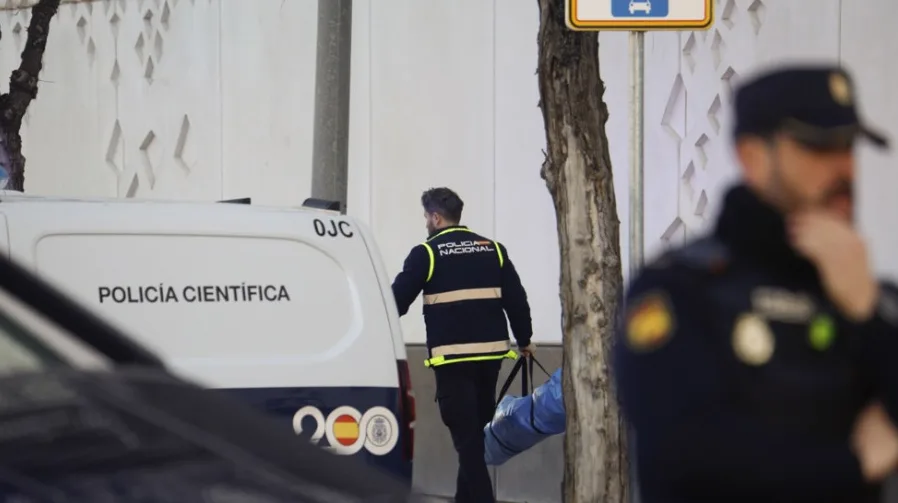 Policija istražuje smrt para