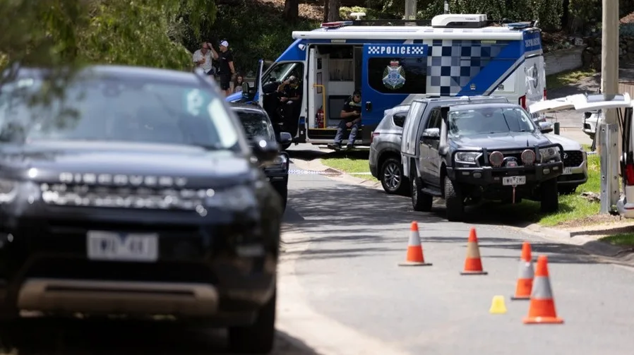 Policija istražuje pucnjavu i požar