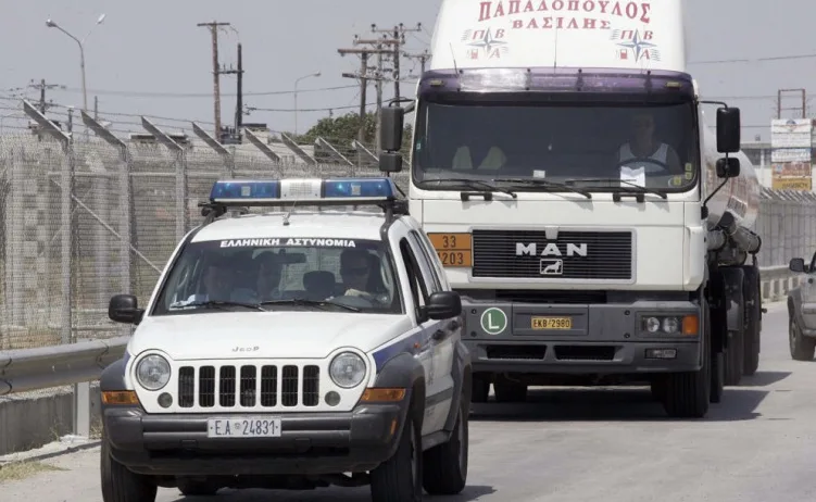 Policija sa kamionom i marihuanom