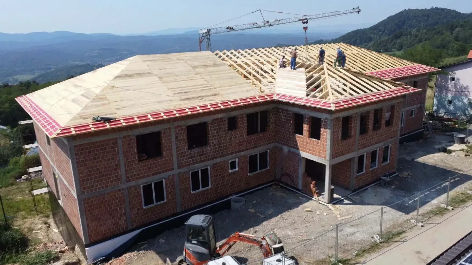 Izgradnja prihvatnog centra Duje