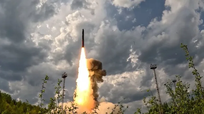 Ruska raketa uzlijeće