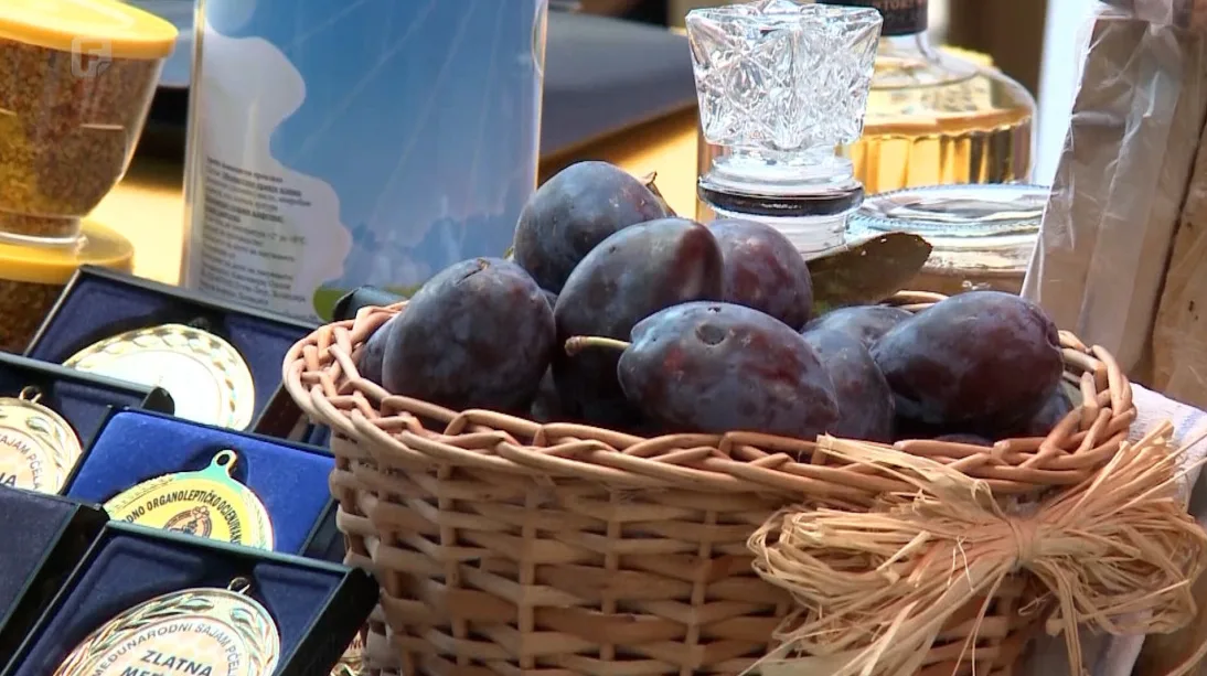 Sajam šljive, rakije i meda