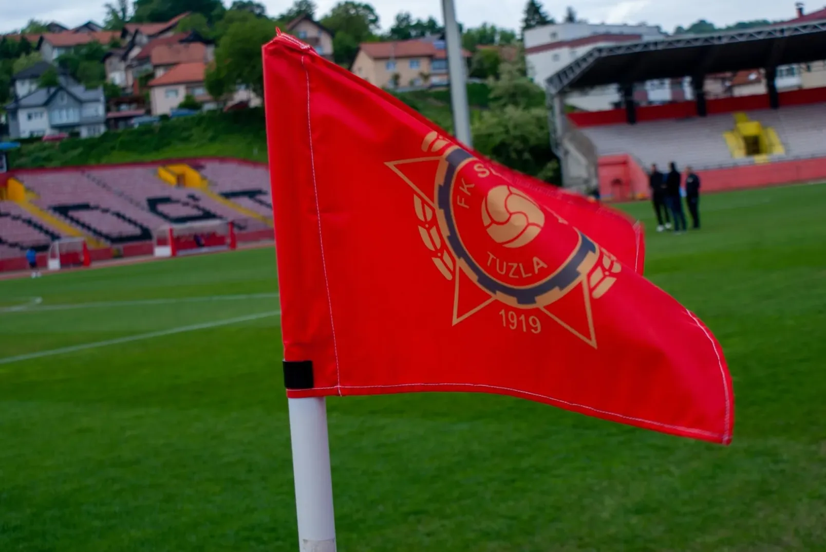 Zastava Slobode na stadionu
