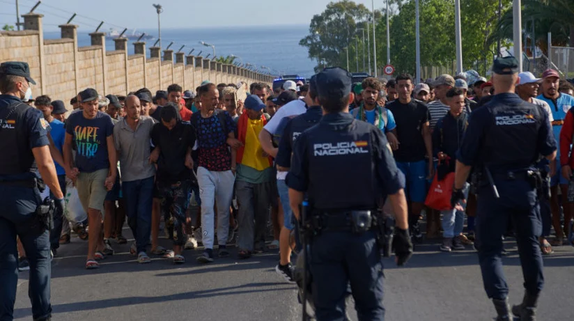 Španska policija i ilegalni migranti