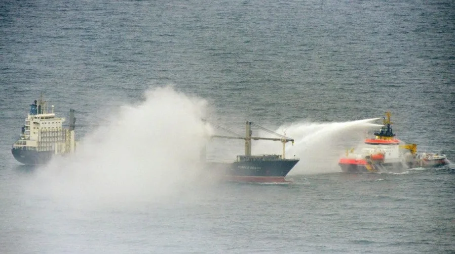 Tanker pogođen raketom u Hormuškom tjesnacu