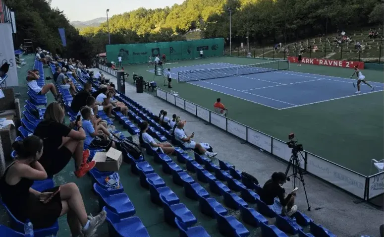 Teniski meč u Visokom