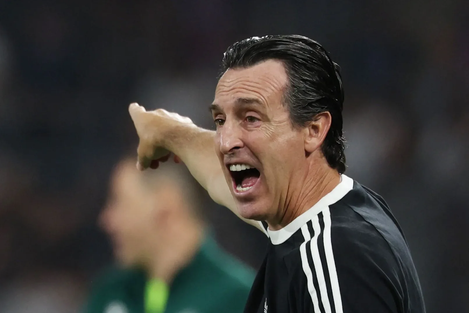 Unai Emery razmatra ostavku