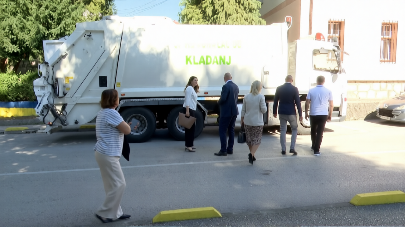 Kladanj dobio novo vozilo za odvoz otpada vrijedno 70.000 KM