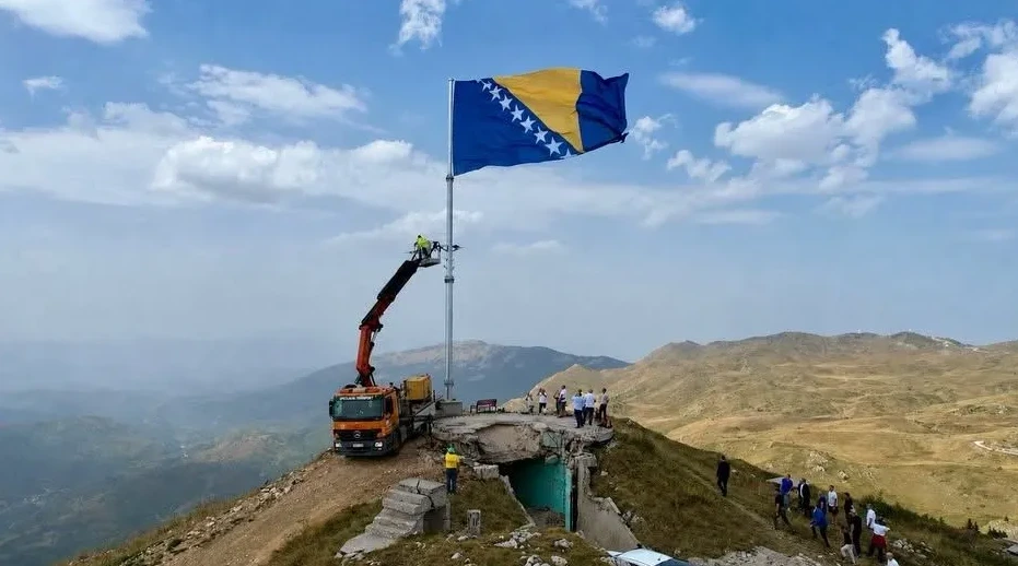 Ponovo postavljena zastava BiH na Jahorini