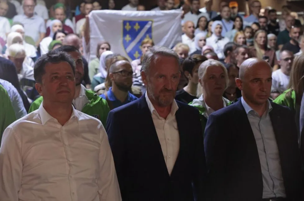Bakir Izetbegović i Bošnjani