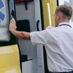 Voz s 120 putnika izletio iz šina i udario u kamion, ima povrijeđenih