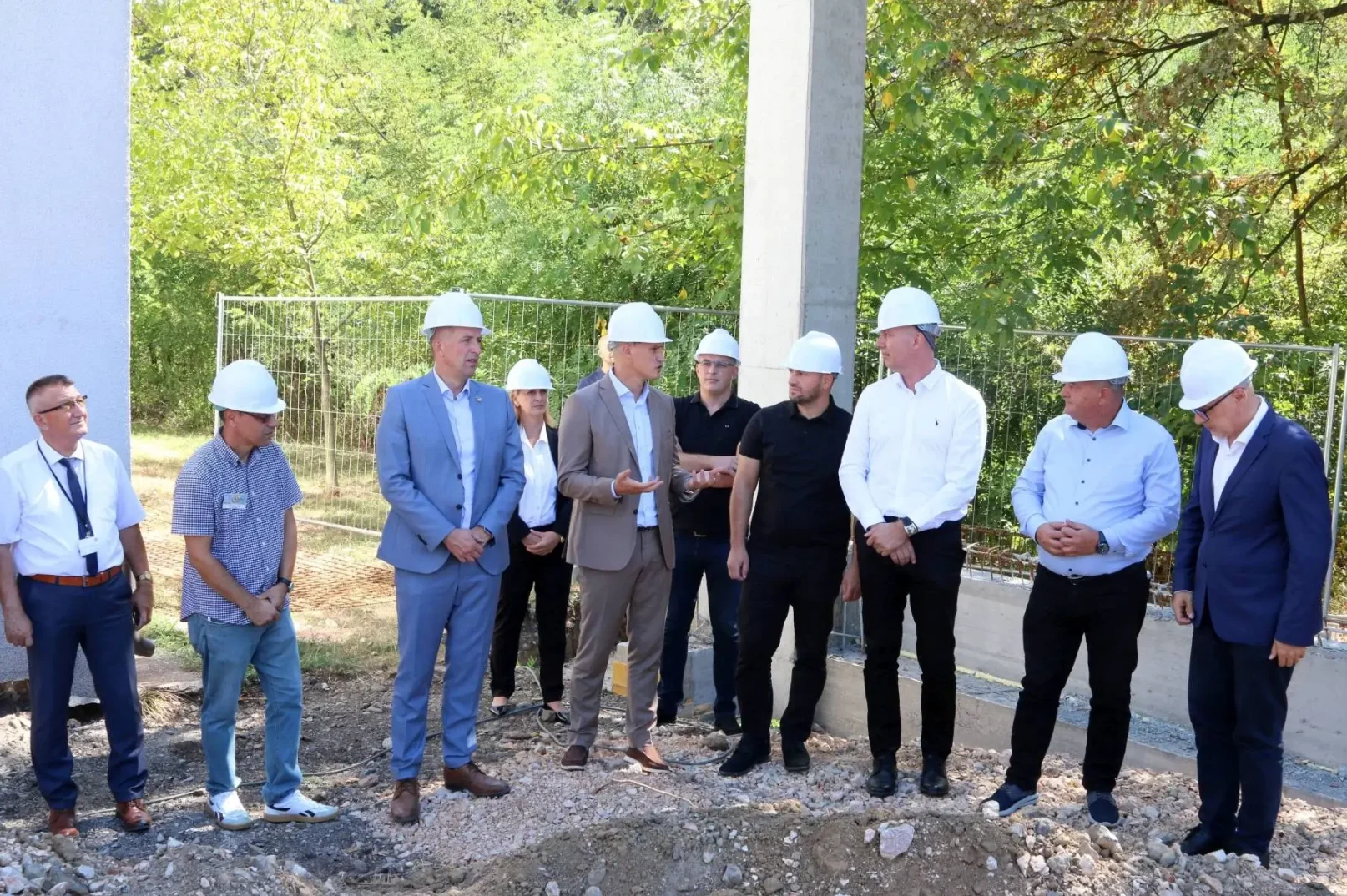 Vlada TK obilazi gradilište sale