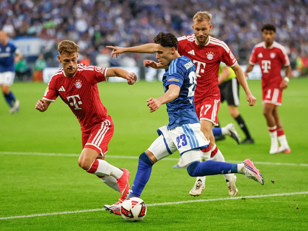 Schalke zaustavlja Bayern Minhen