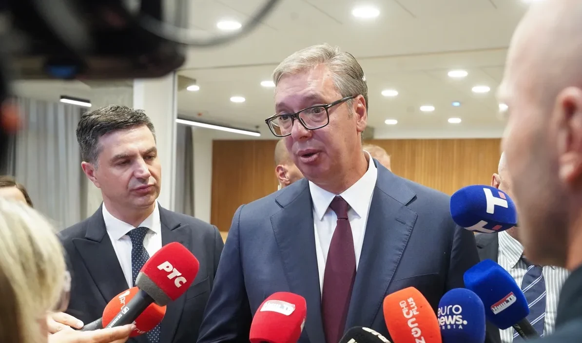 Aleksandar Vučić najavljuje ostavku