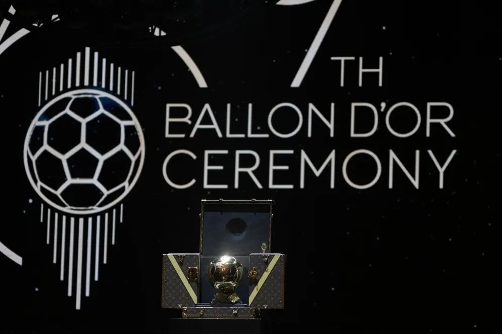 Trofej za nagradu Zlatna lopta